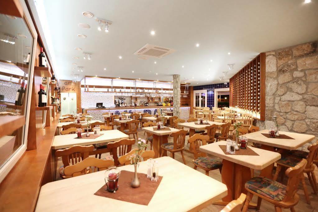 Hotel Am Park Rust Ngoại thất bức ảnh